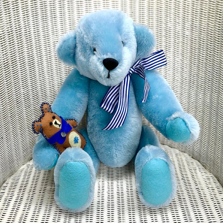 Jonathan: Mohair Artist Bear 42cm (16.5")