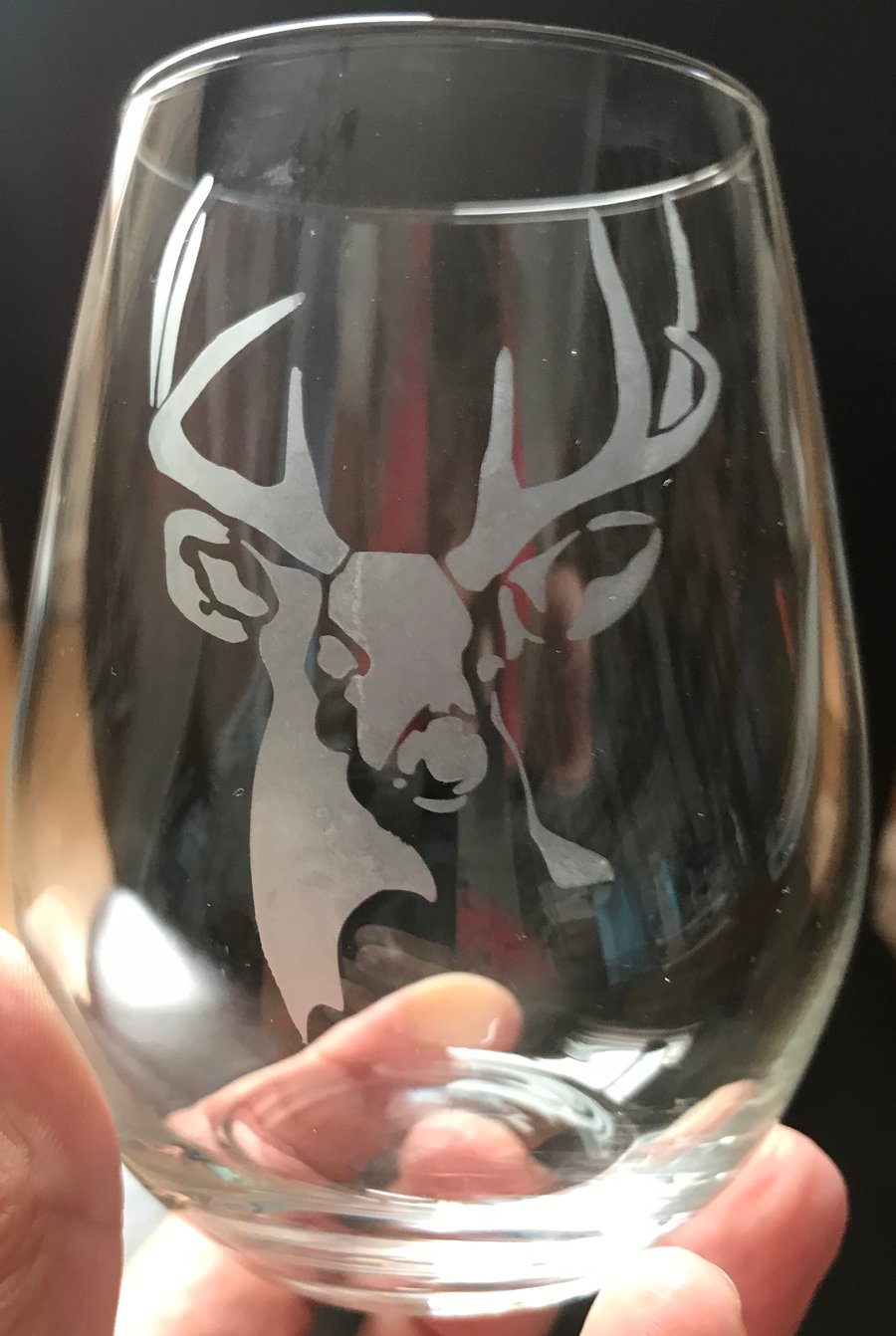 Hand Etched Wine Glass Stag Head
