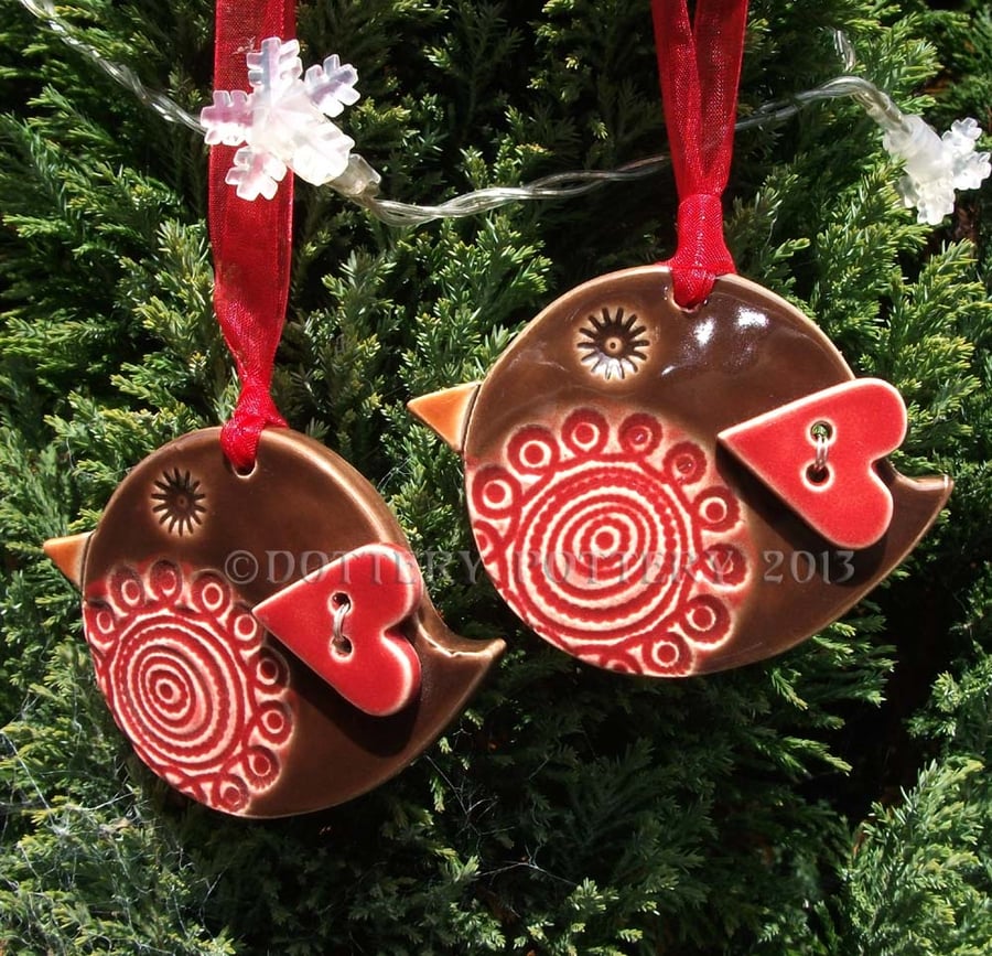 Ceramic robin Christmas decoration
