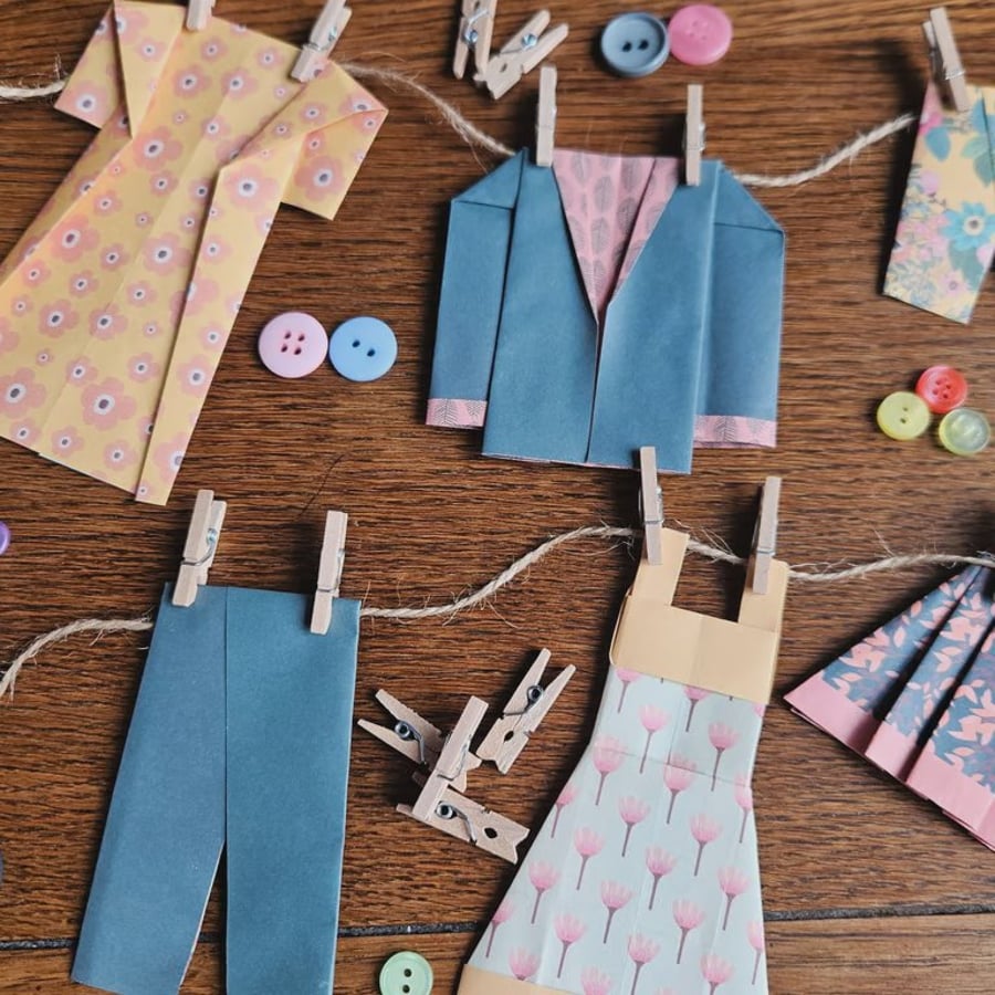 Origami mini clothesline