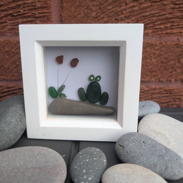 Green seaglass frog box frame 