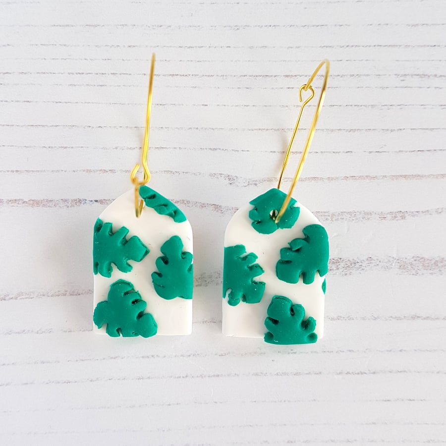 Tropical Monstera leaf pattern arch hoop earrings 