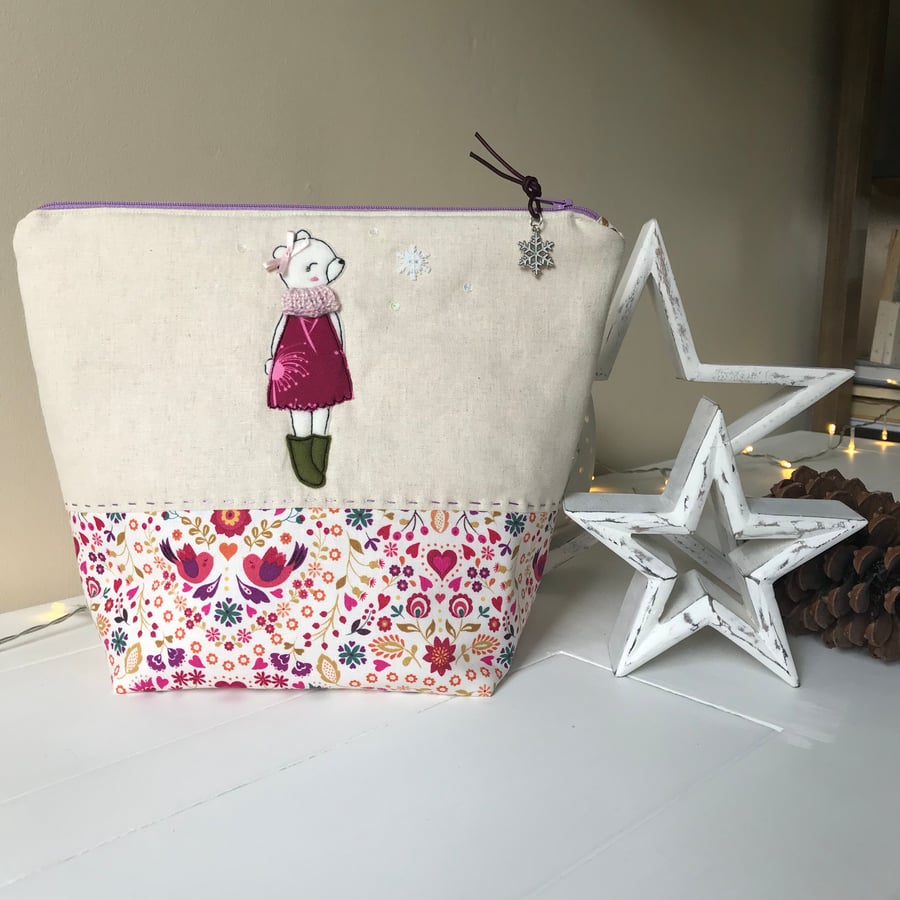 Hollie’s cosy Christmas box