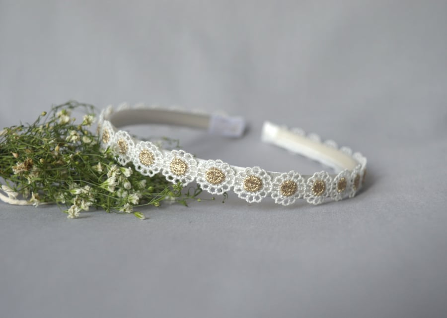 White flower headband for flower girl, holly communion aliceband, wedding tiara