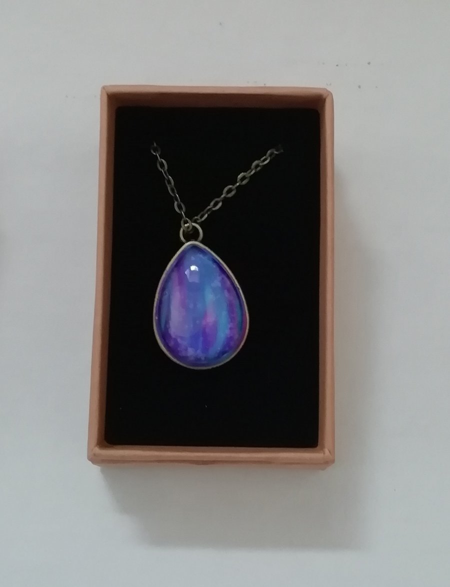 Marble pendant necklace 