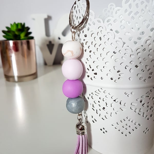 "Sugar Free" Geometric modern round beaded Keyring - Lilac, grey, peach, white