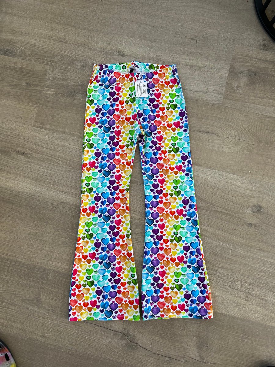 Rainbow Heart Kick Flare Leggings 6 & 7 years in stock 