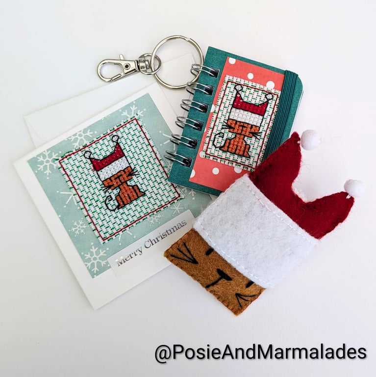 Christmas Cat Gift Set: Keyring, Notebook and Hanging Decoration 