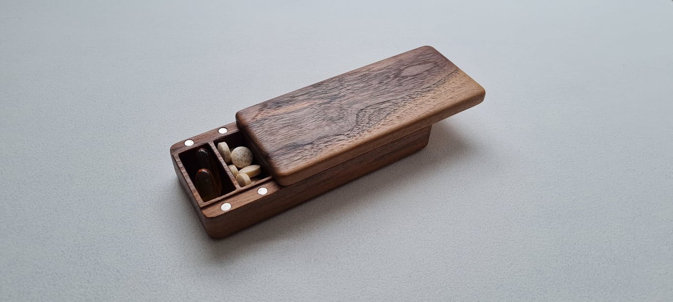 Medium Solid Wood Pillbox - 7 Day Pill Organiser