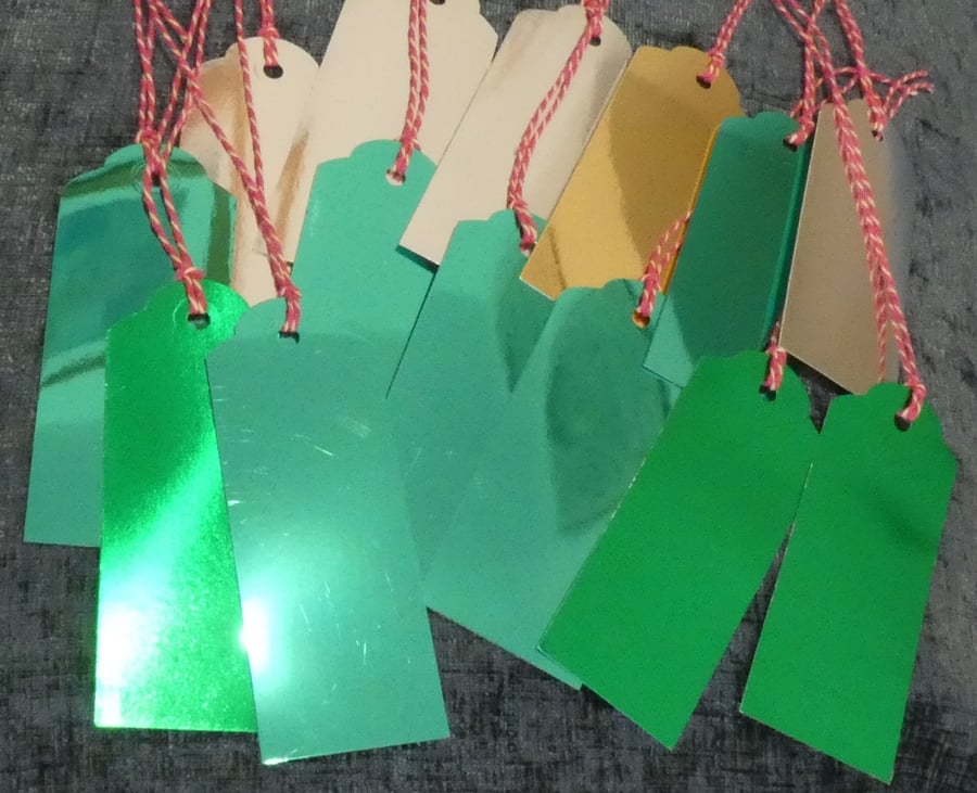 Bundle of 14 gift tags, suitable for Christmas or Birthdays etc, 2nds