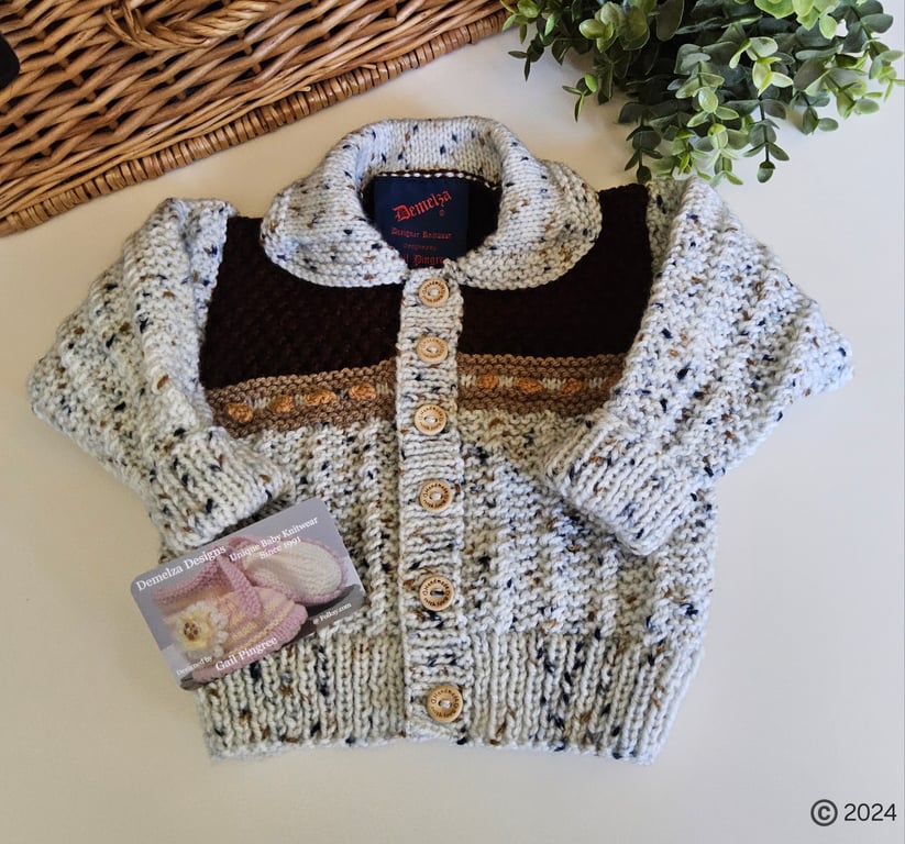 Baby Boys Cardigan Hand Knitted Size 6-12 months size