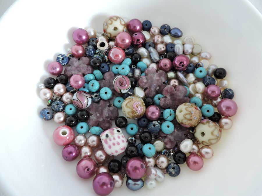 Assorted Lot of Freshwater Pearls Shell Pearls Impression Jasper Ceramic Beads