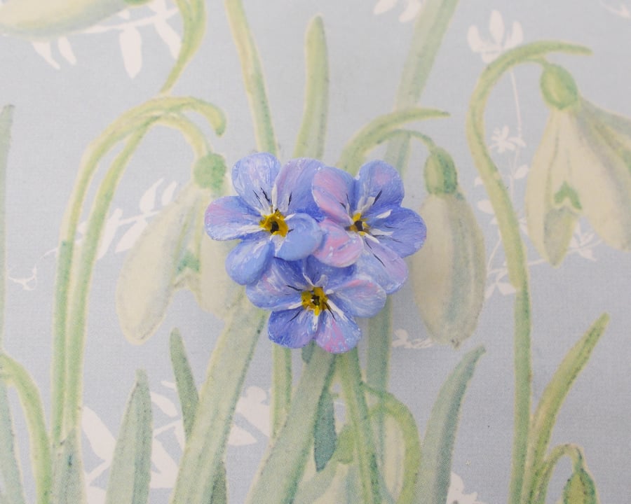 Blue FORGET-ME-NOT BROOCH : Hand Painted Forget-Me-Not Lapel Flower Pin