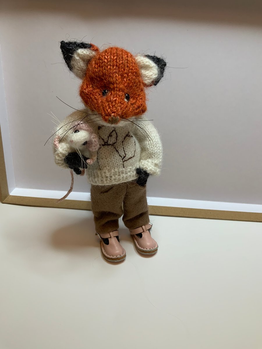 Hand Knitted Fox Doll with pet Mouse - Dot Pebbles Pattern