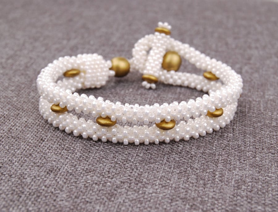 White and gold beaded bracelet, Handmade wedding bracelet, Beaded toggle  clasp