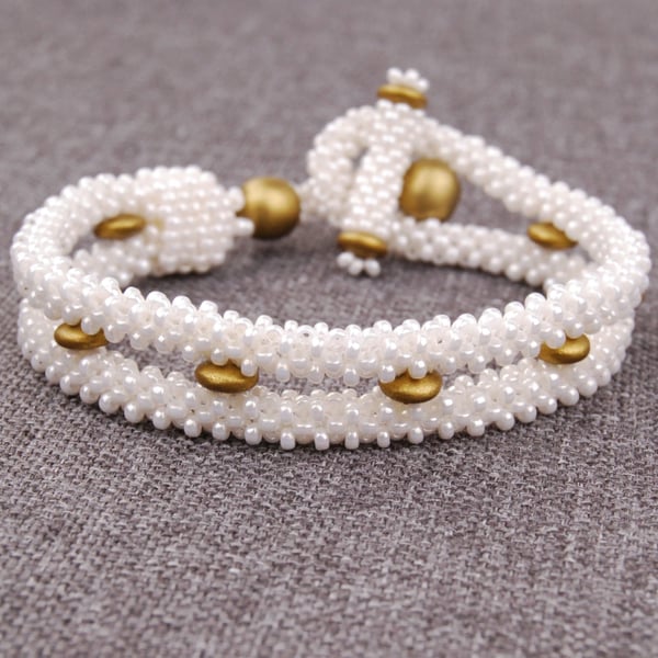 White and gold beaded bracelet, Handmade wedding bracelet, Beaded toggle clasp