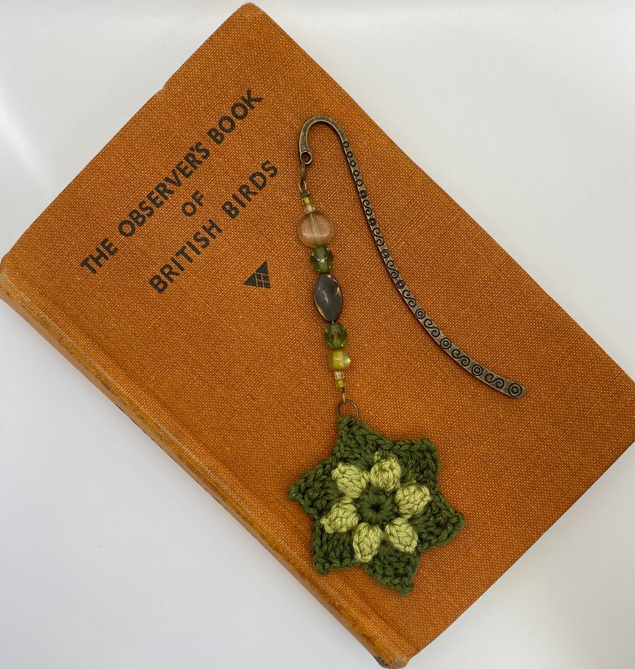 Flower bookmark in green with upcycled beads