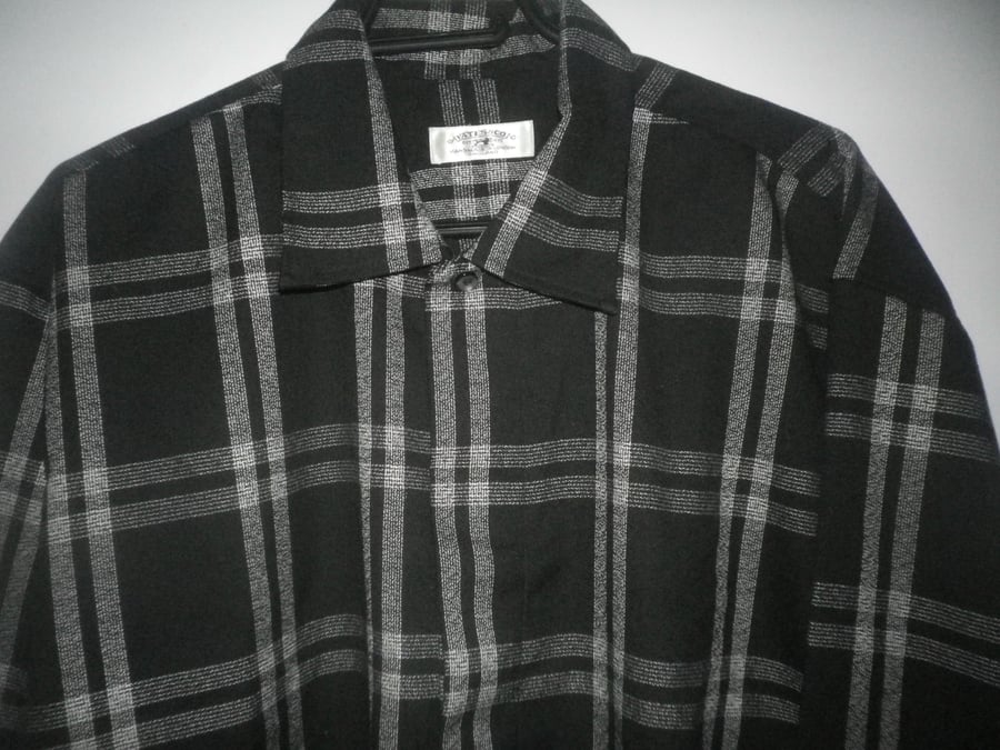 i piece collar,. black & white linen weave, choice L, XL, free shipping