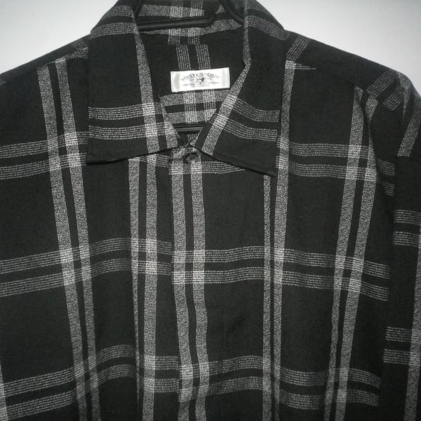 i piece collar,. black & white linen weave, choice L, XL, free shipping