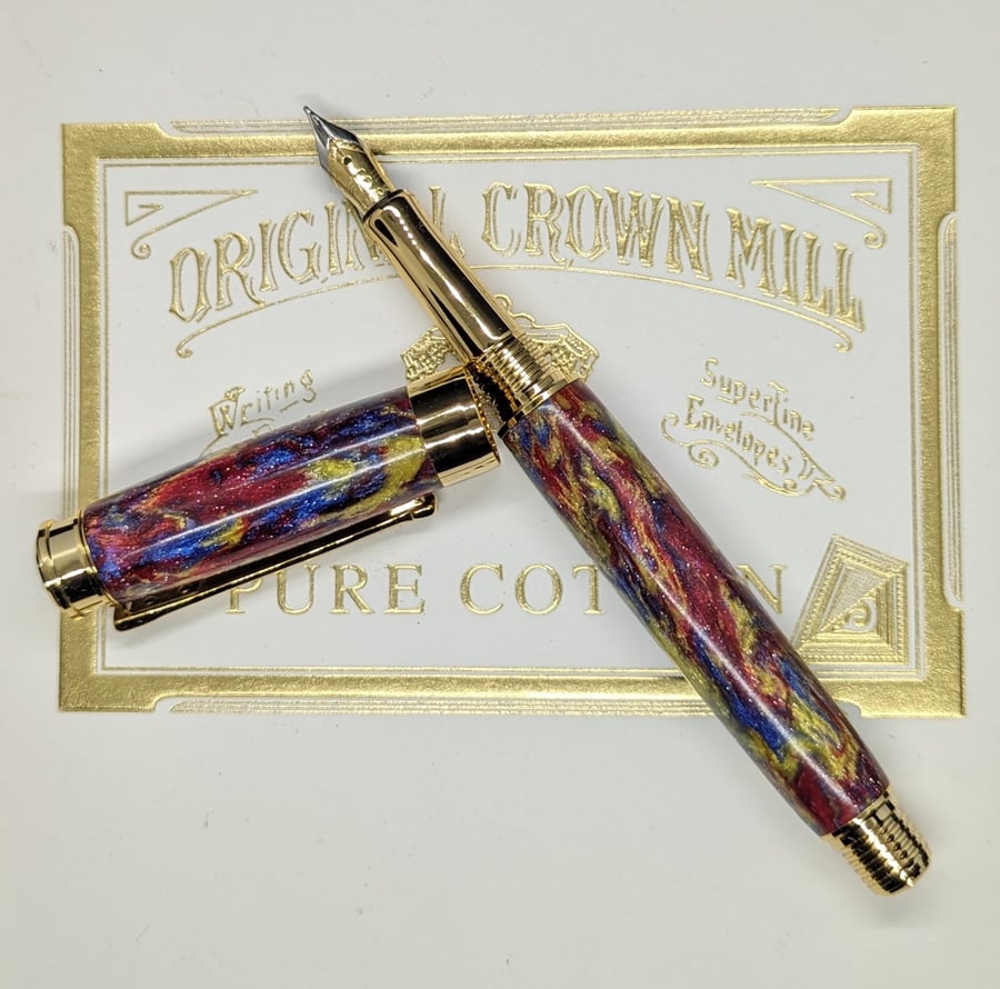 A premium fountain pen in multi colour Diamond Glitz