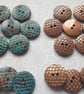18mm 28L Italian 1980's vintage Snakeskin effect buttons in 2 Rare colours - Image 3