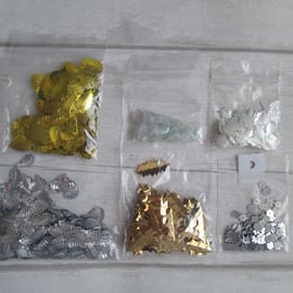 30g Assorted Gold & Silver, Leaf & Flower Sequins