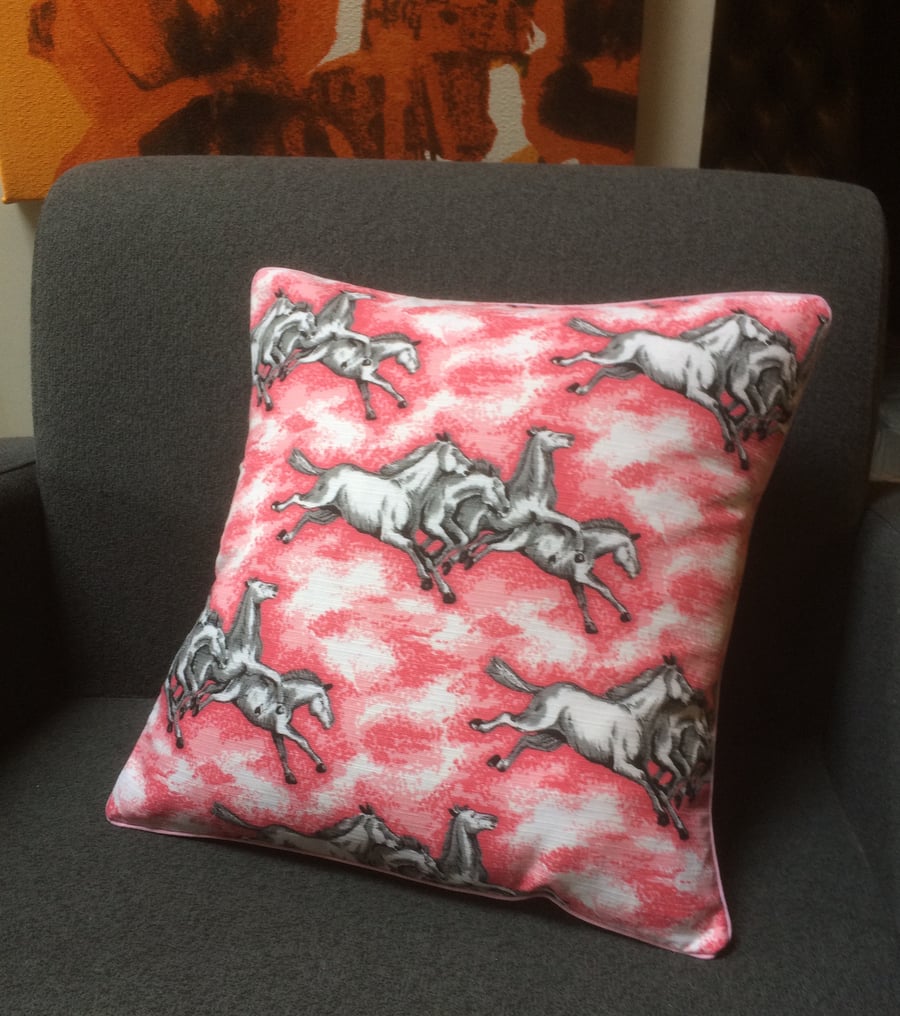 Pretty Pink Pony Cushion for the horse types 