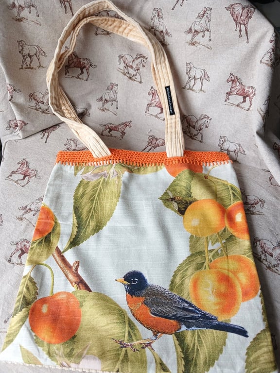 Tote bag
