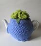 Tea cosie Tea cosy - zingy lilac and lime green roses - Image 1