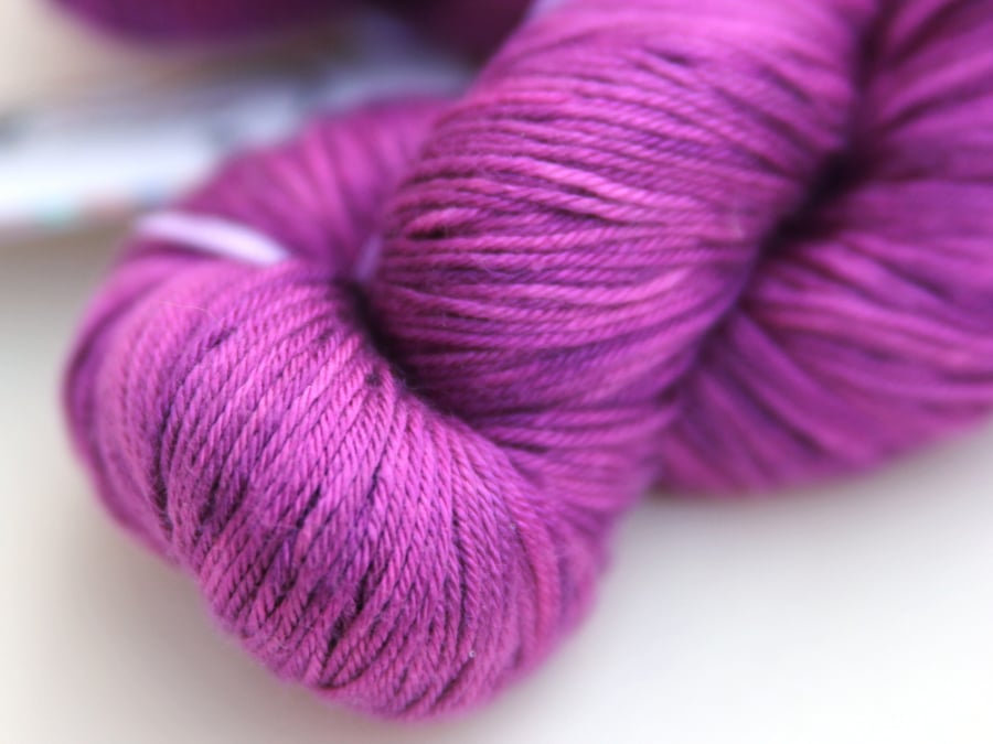 Catriona - 4-ply pure mulberry silk yarn