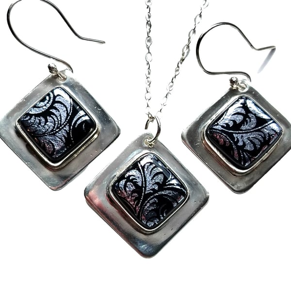 Recycled Sterling Silver Jewellery Set Dichroic Glass Black & Silver Leaf Design
