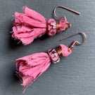Earrings in copper and pink with sari silk
