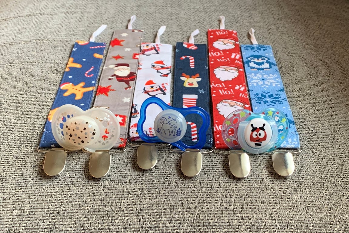 CHRISTMAS & Winter SHORT and X-SHORT (Baby-Infant-Toddler) Pacifier Clip