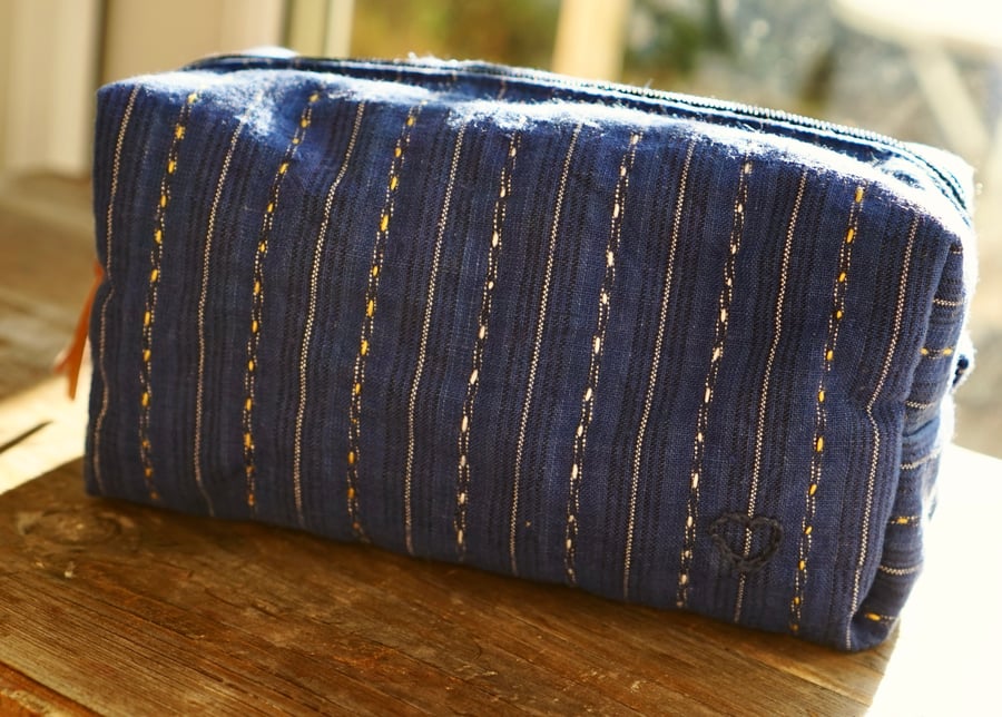 Men's Toiletry Bag – Navy Blue Vintage Fabric Boxy Zipper Pouch 