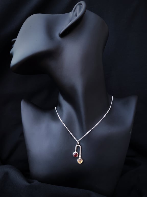 Silver pendant with citrine and hessonite 