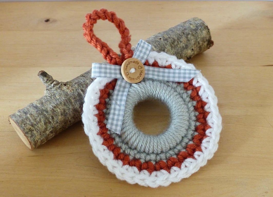 Crocheted Hanging Wreath Decoration