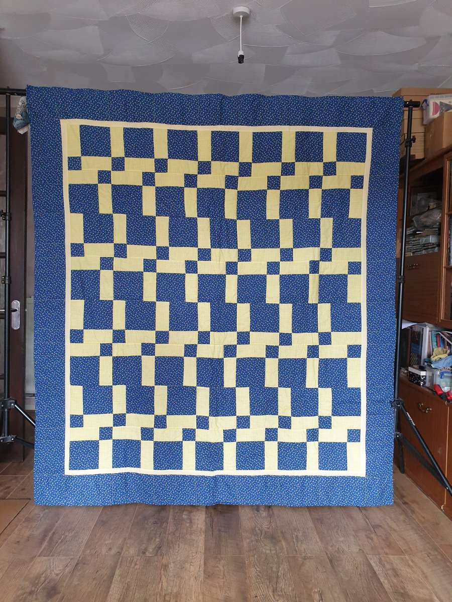 A single bed quilt