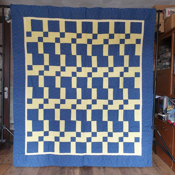 A single bed quilt