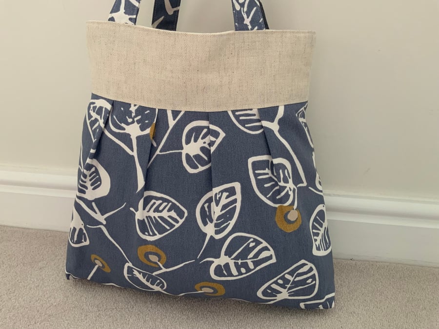 Beautiful Pleated Tote Bag, Patterned Fabric with Linen Band, Handbag