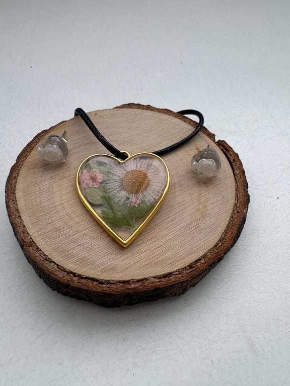 Real Dried Flower Resin Heart Necklace Earrings Set, Botanical Nature Jewelry
