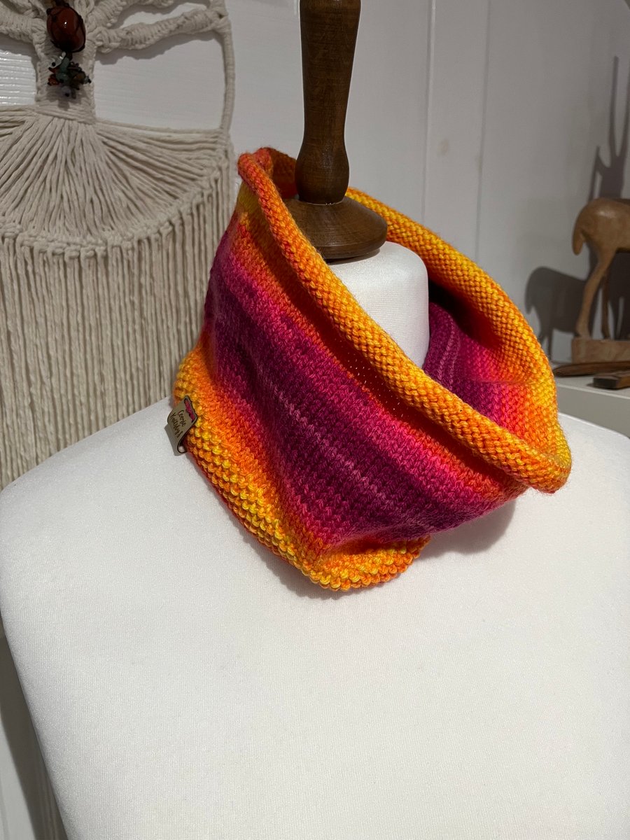 Sunset lightweight yarn cowl neckwarmer 56x15cms walking