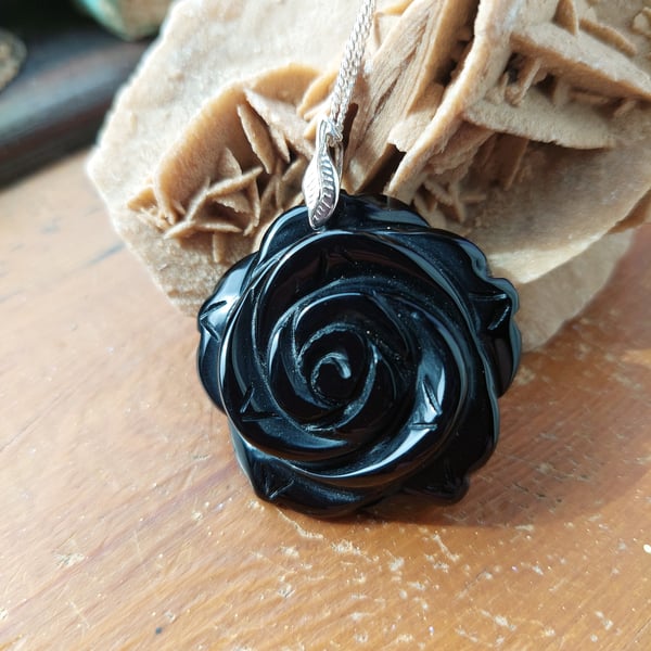 Sterling Silver and Large Black Agate Carved Rose  Necklace