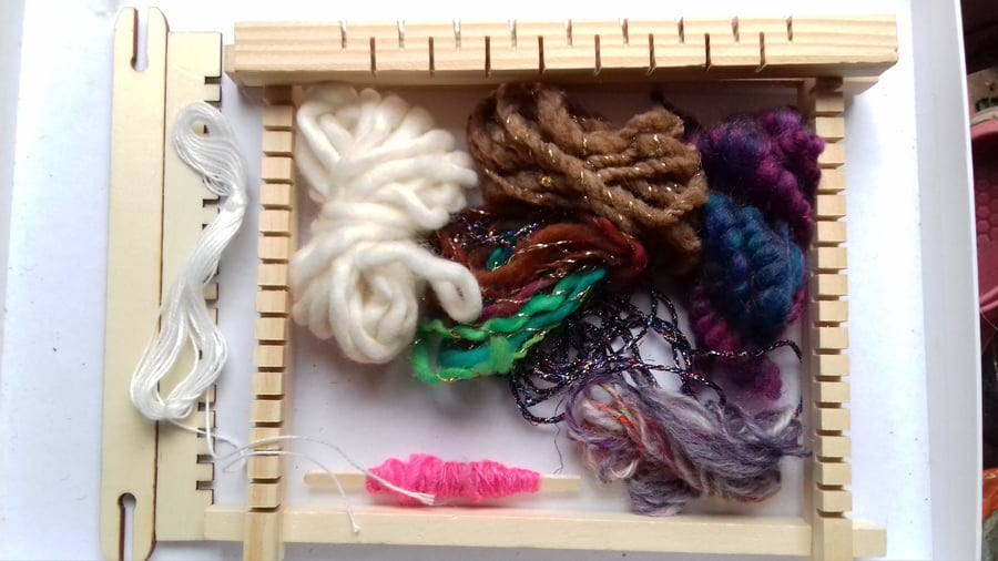 Mini Weaving Kit  - hand spun art yarn 