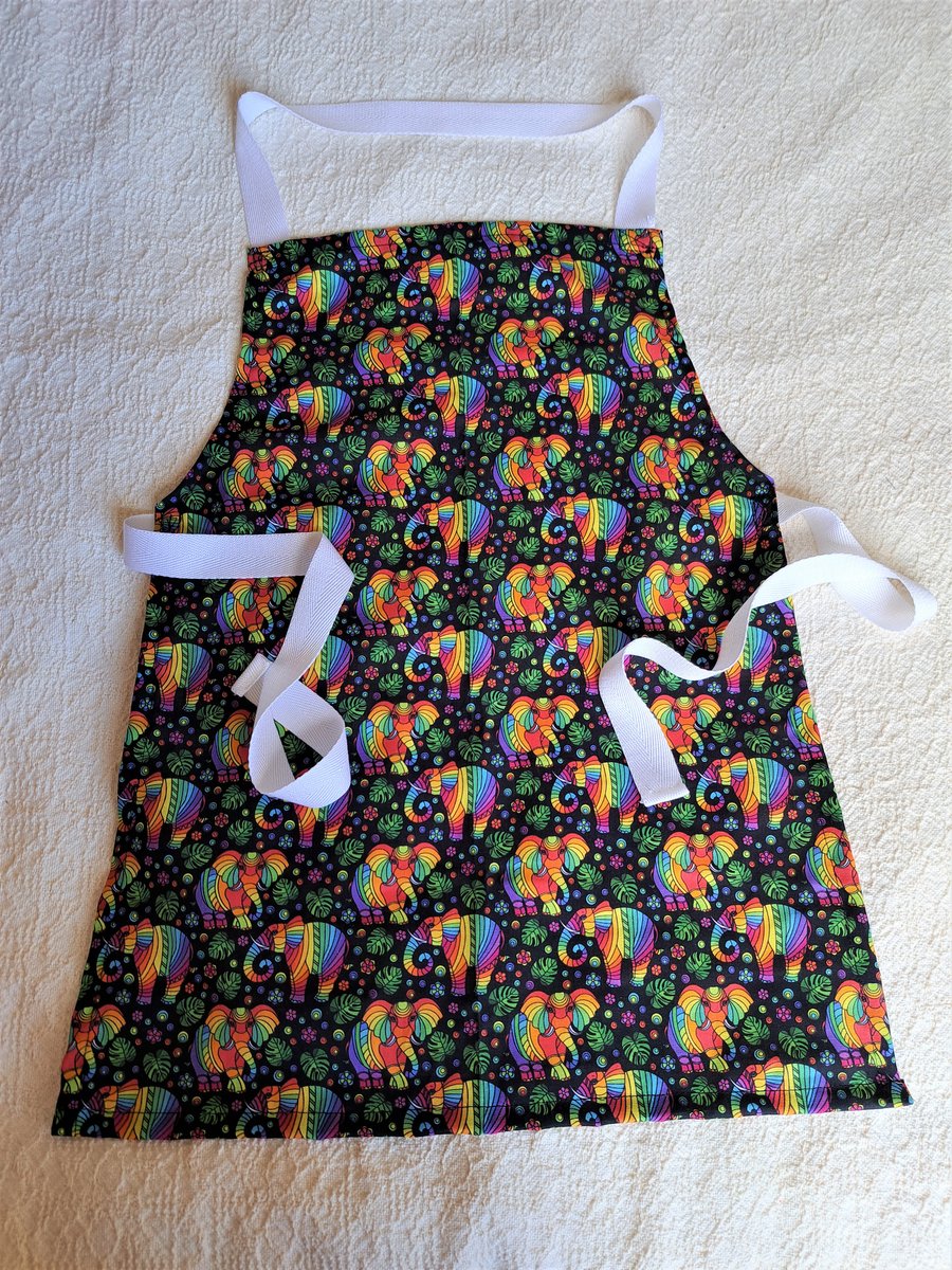 Elephant apron, age 6-10 years