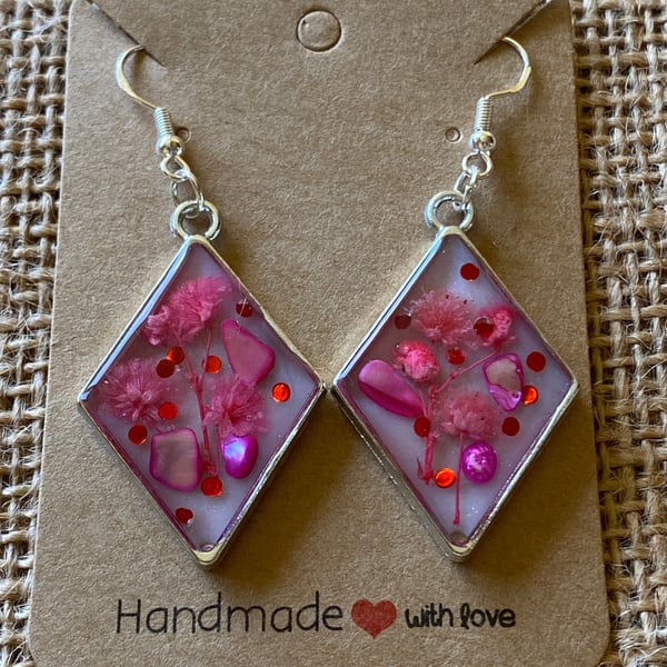 Handmade Diamond-Shaped Real Pink Flowers, Rhinestone And Shell Earrings