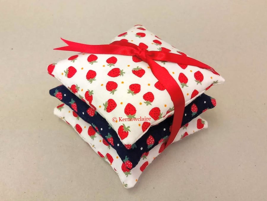 Lavender bags x 3, white and navy with strawberries