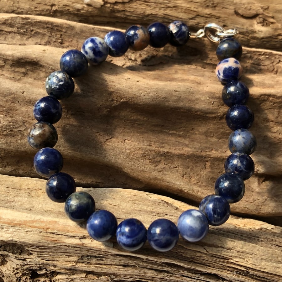 8mm sodalite bead bracelet with silver catch -00001417
