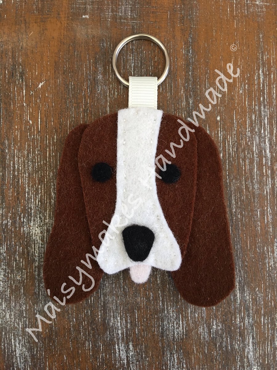 Felt Beagle Keyring (Multiple Colour Options)