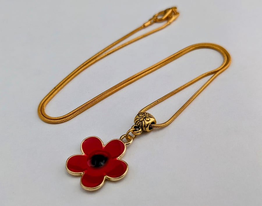 Poppy necklace