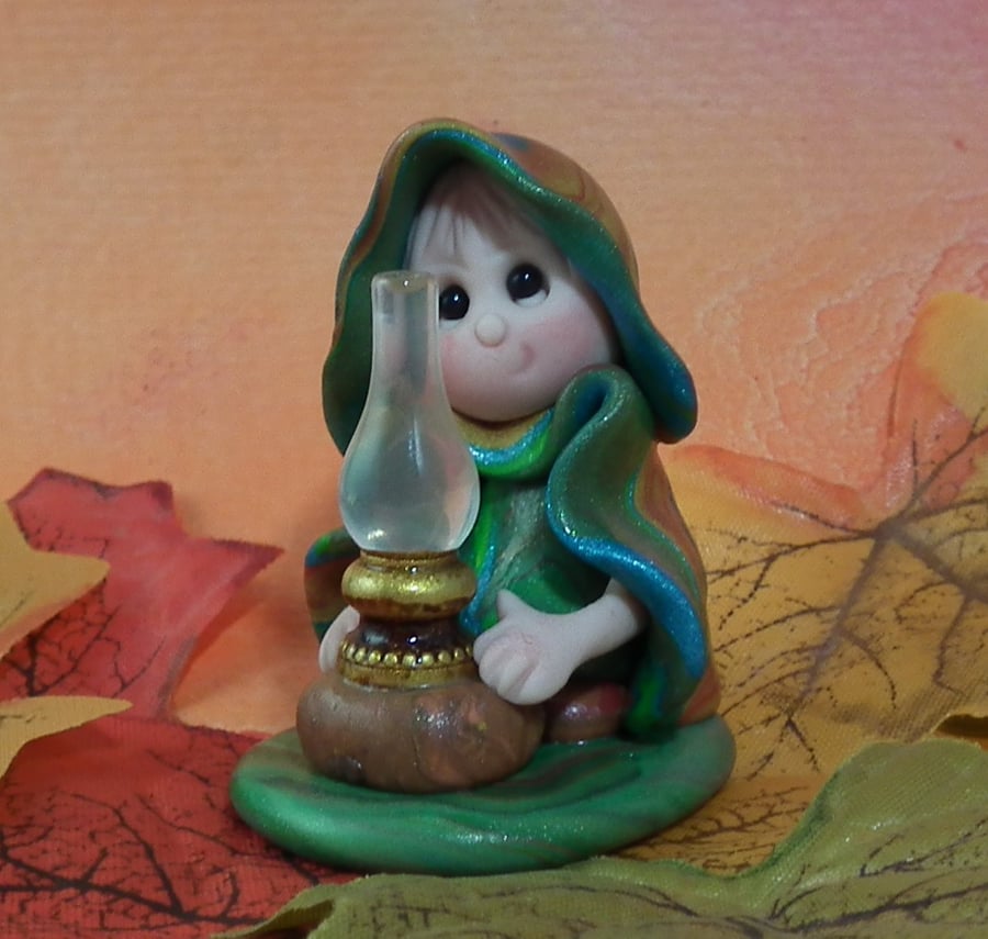 Tiny Lightbringer Gnome 'Keryss' with lamp OOAK Sculpt